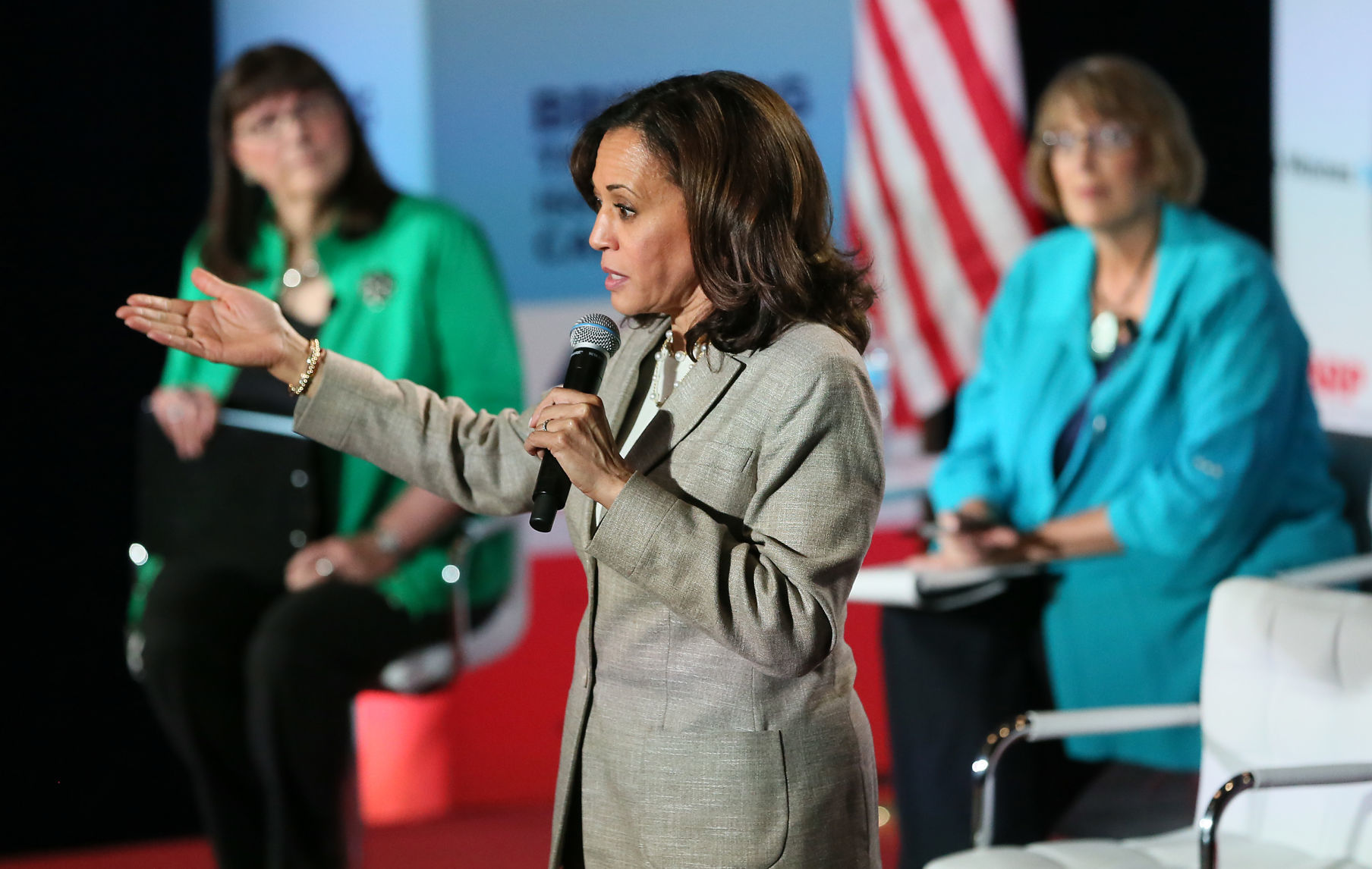 071719-mda-nws-aarpforum-001